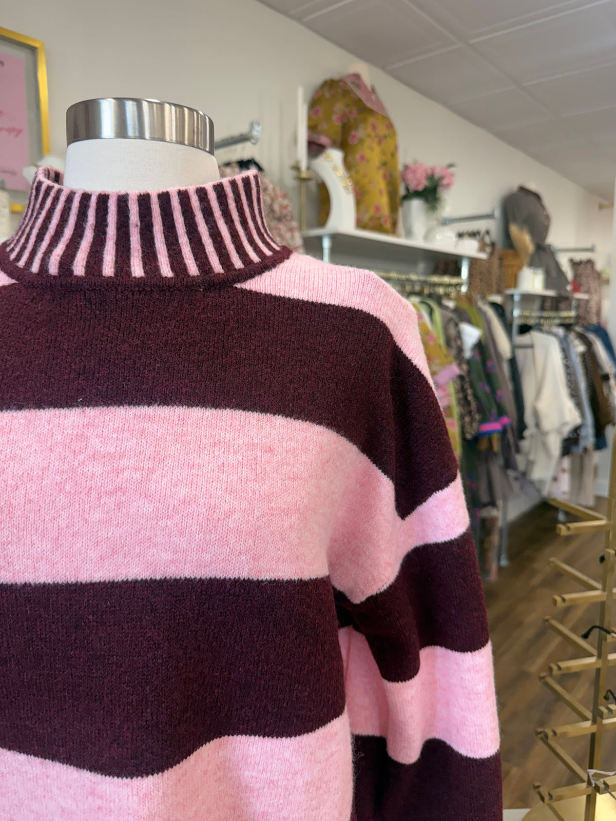 EN- Pink & Brown Striped Sweater