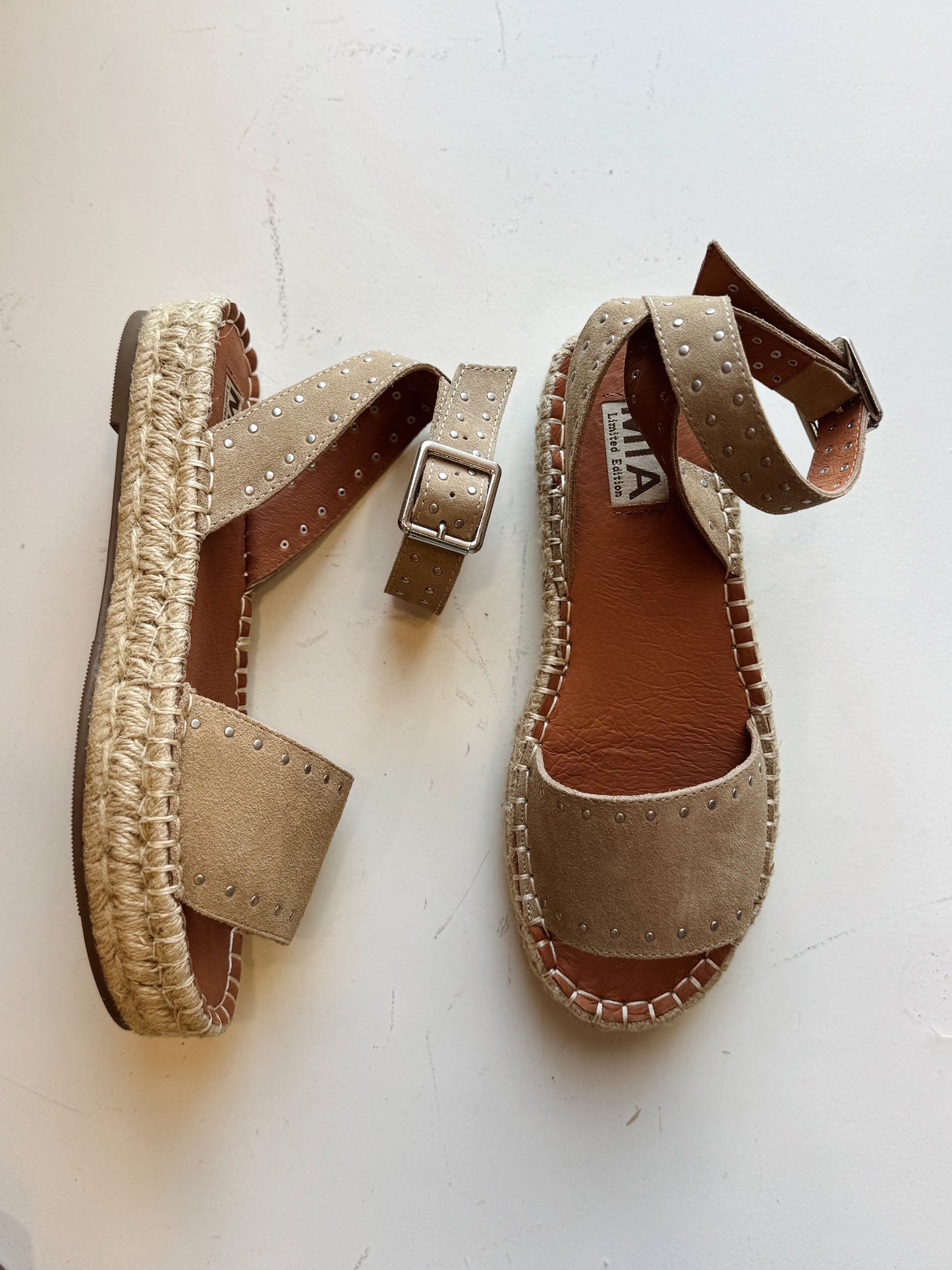 Shae Natural Sandals