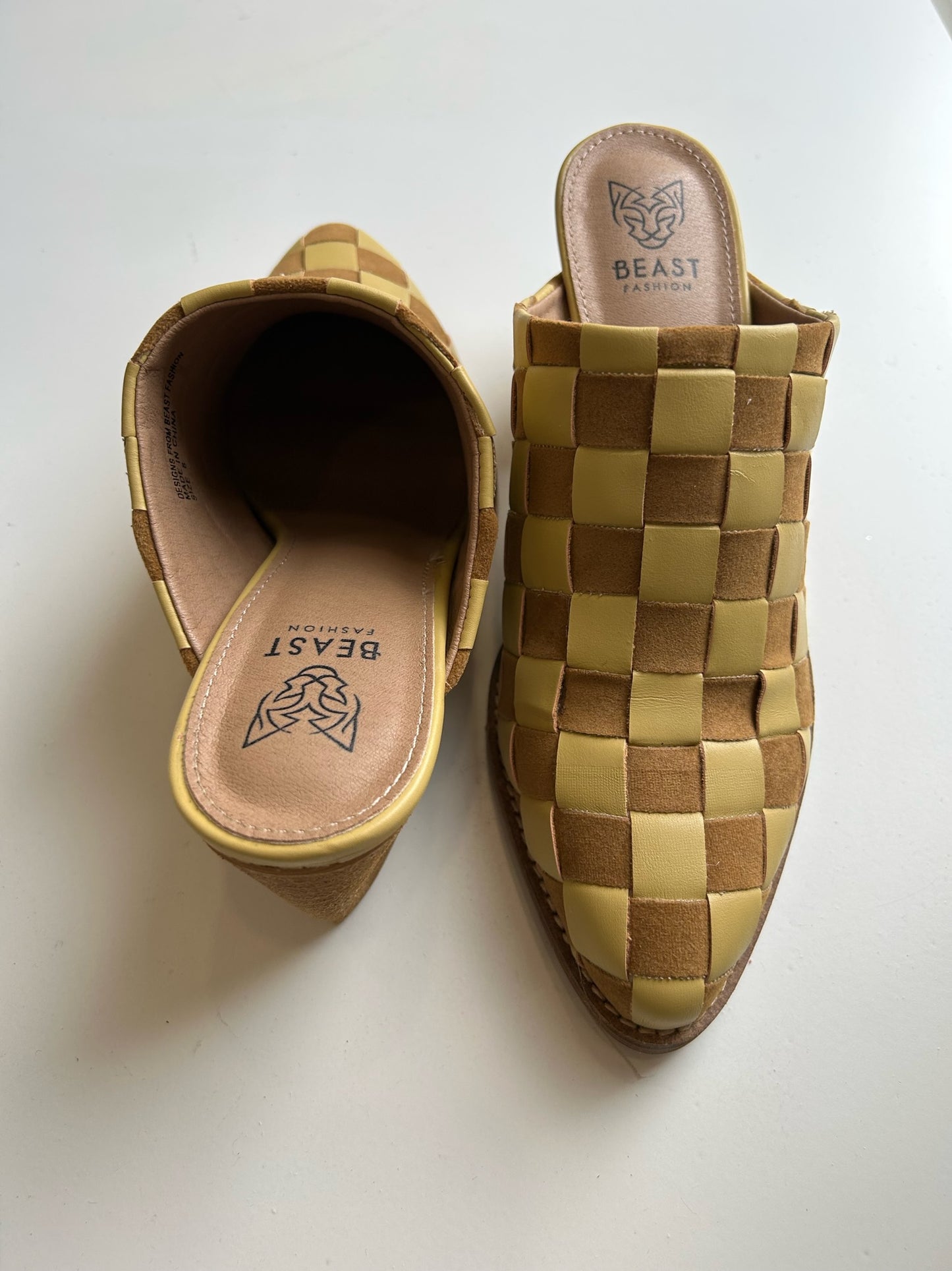 Angela - Mustard Mule