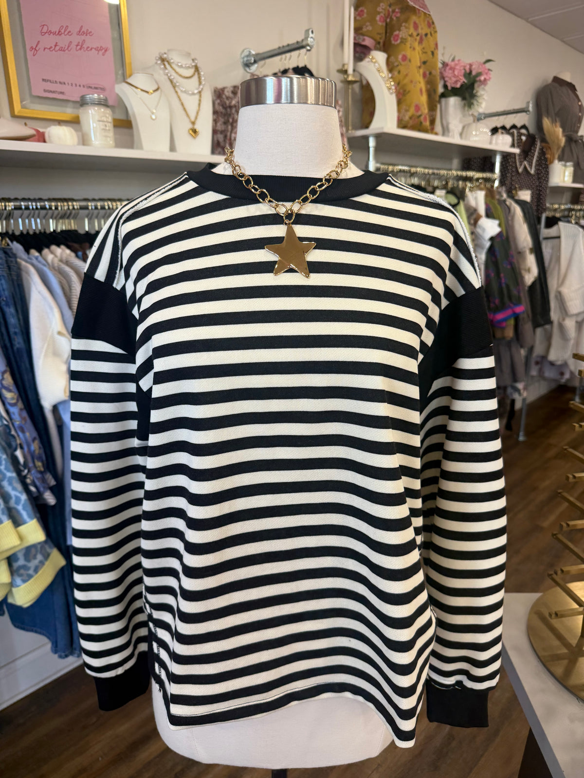 D&R- Black & White Striped Top