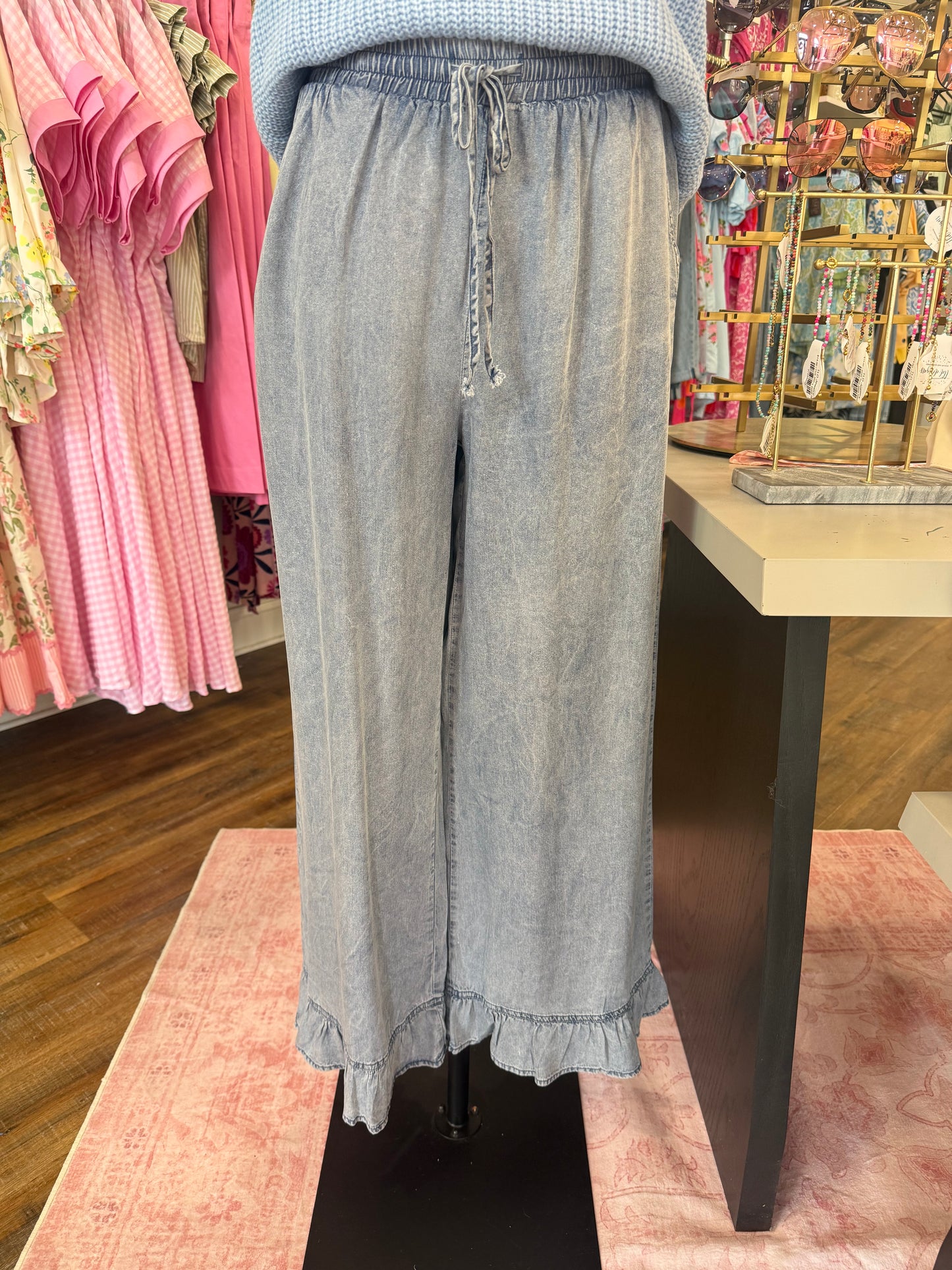 Doe and Rae- Denim Ruffle Bottom Pants