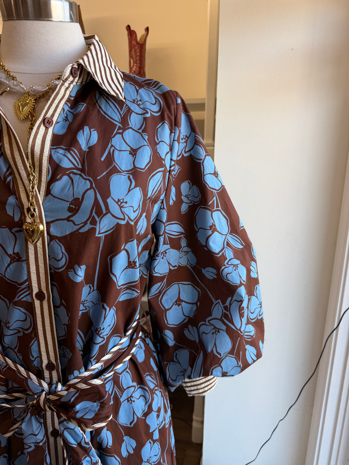 Jodifl- Brown & Blue Floral Dress