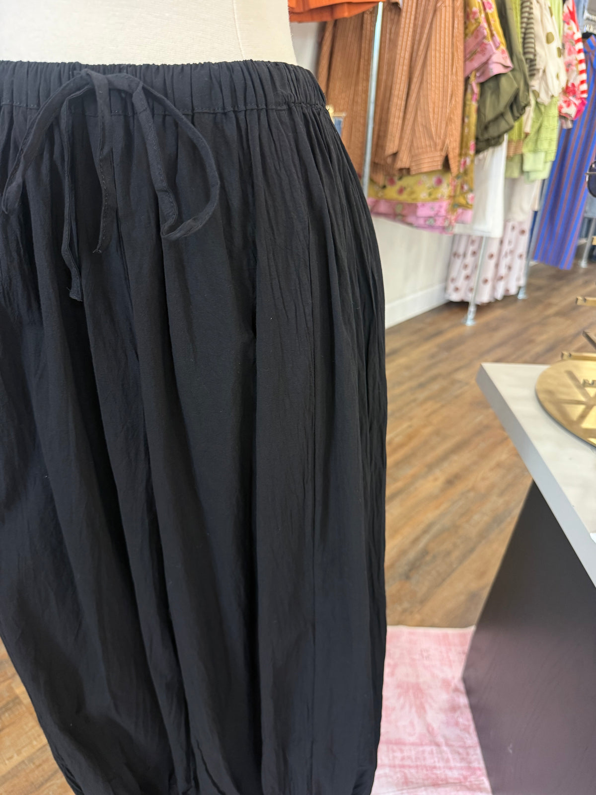 Bluivy- Black Balloon Pants