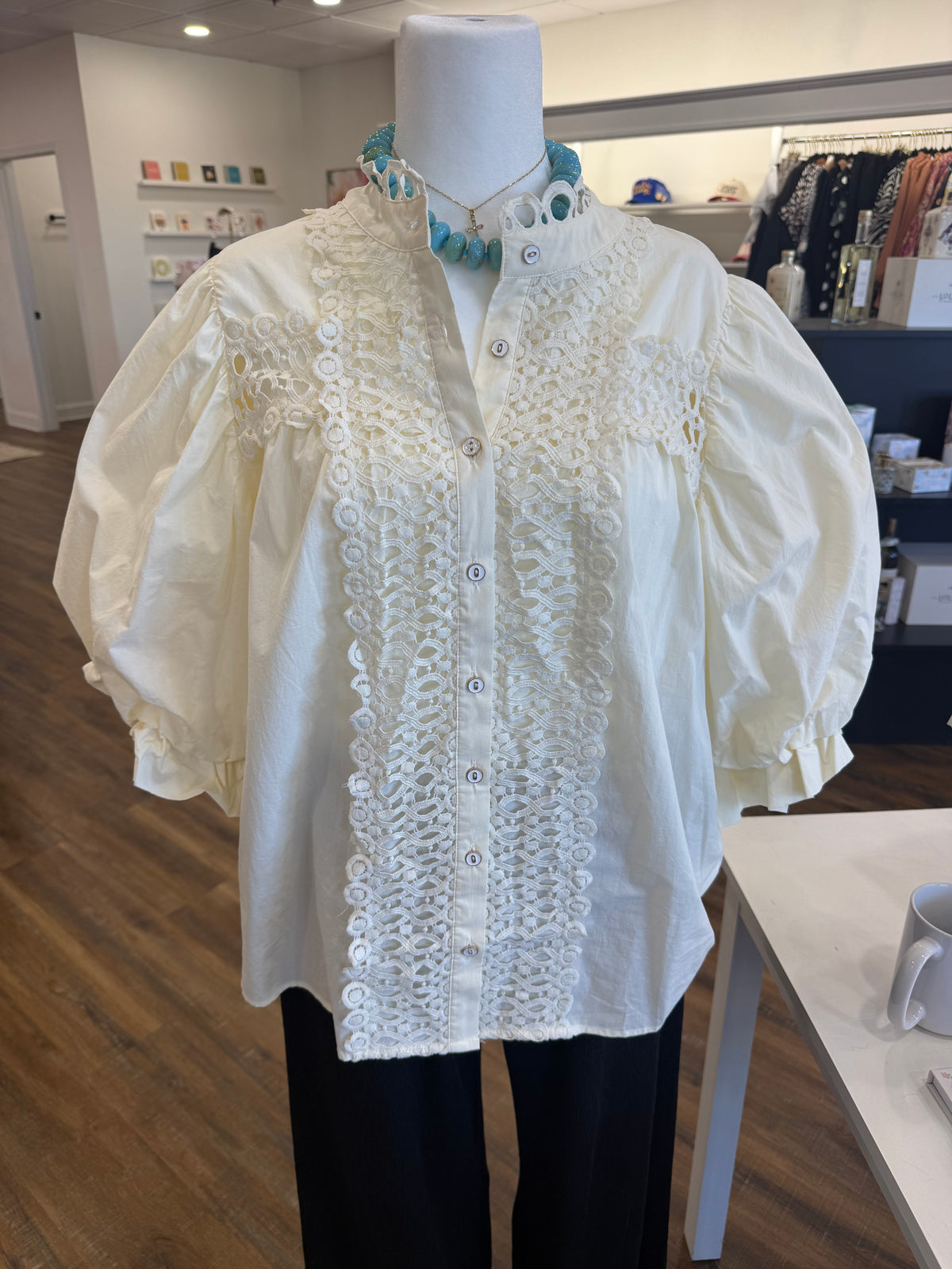 GI- Plus Cream Balloon Sleeve Top