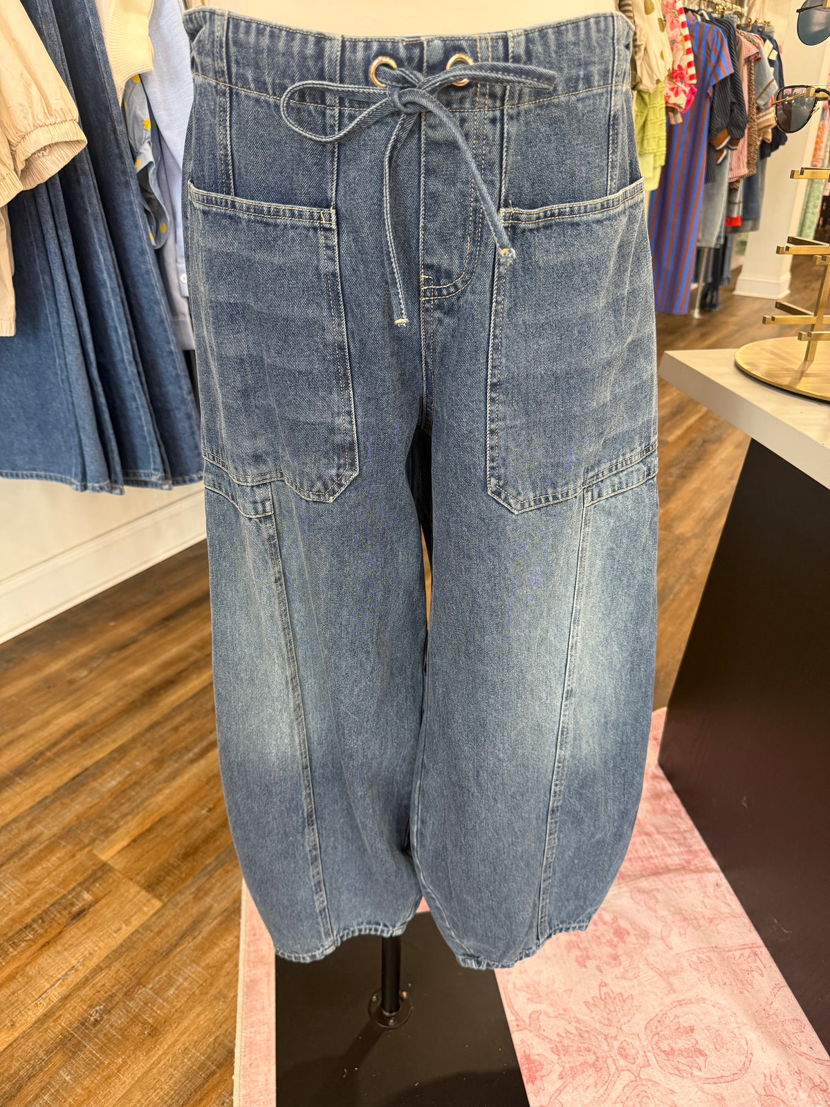 Bluivy- Medium Wash Barrel Jeans