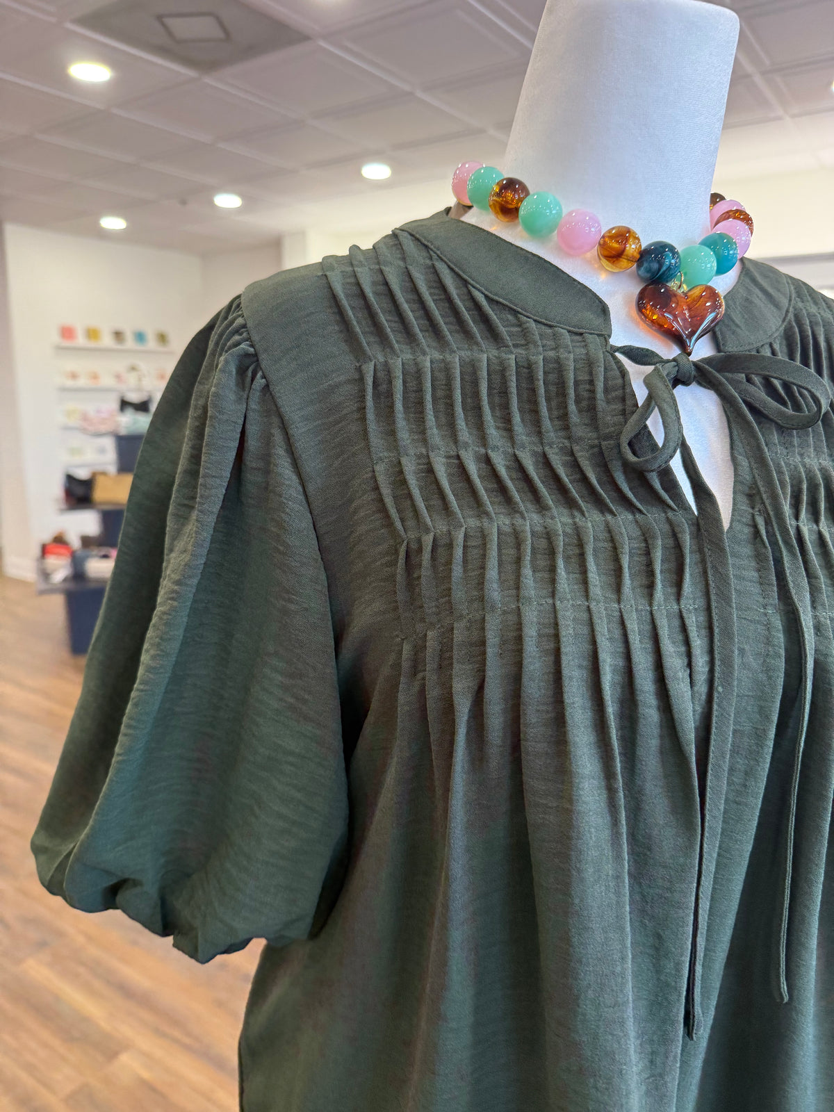 S+S- Plus Olive Puff Sleeve Top