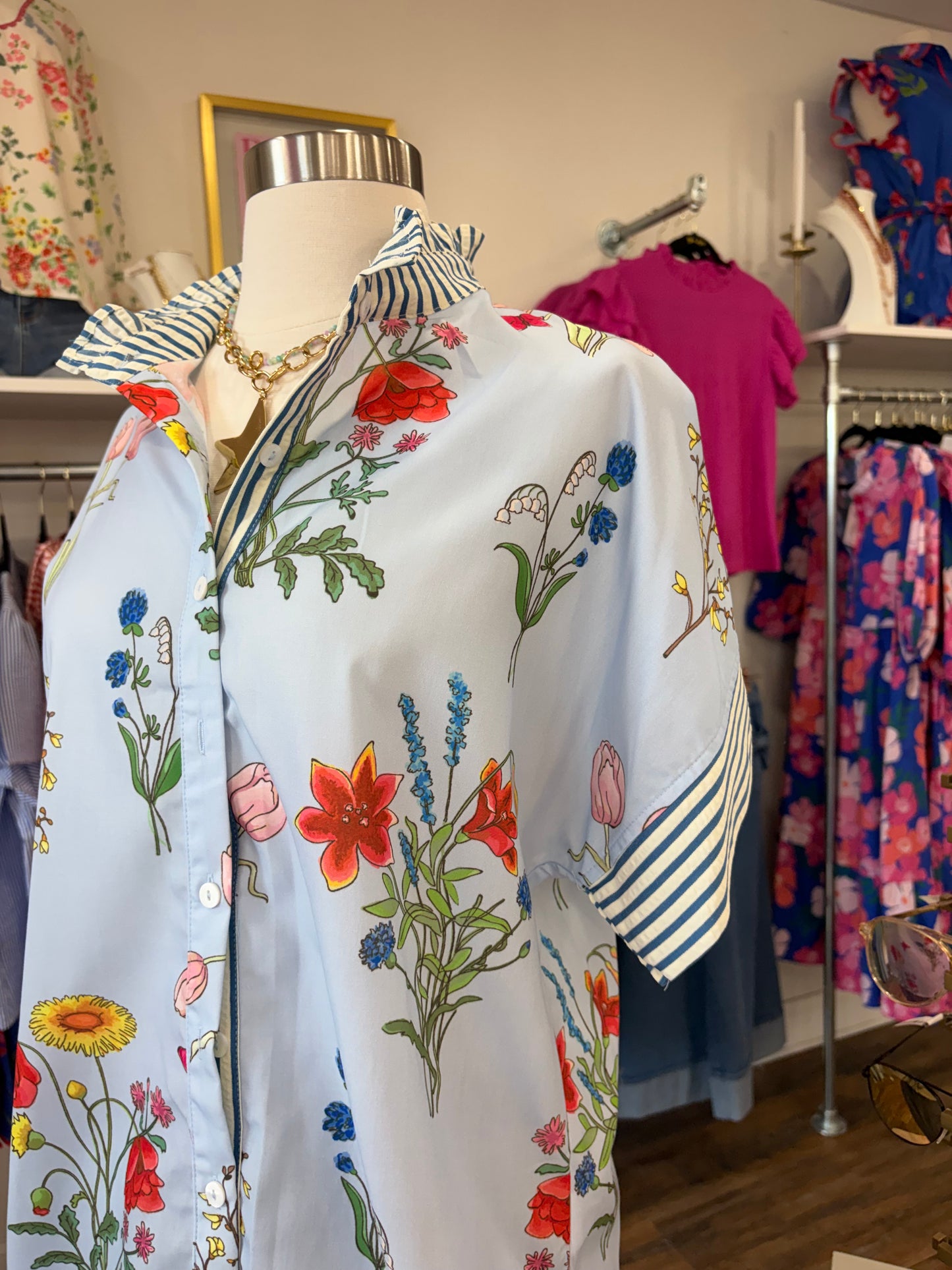LAS- Blue Floral Button Top