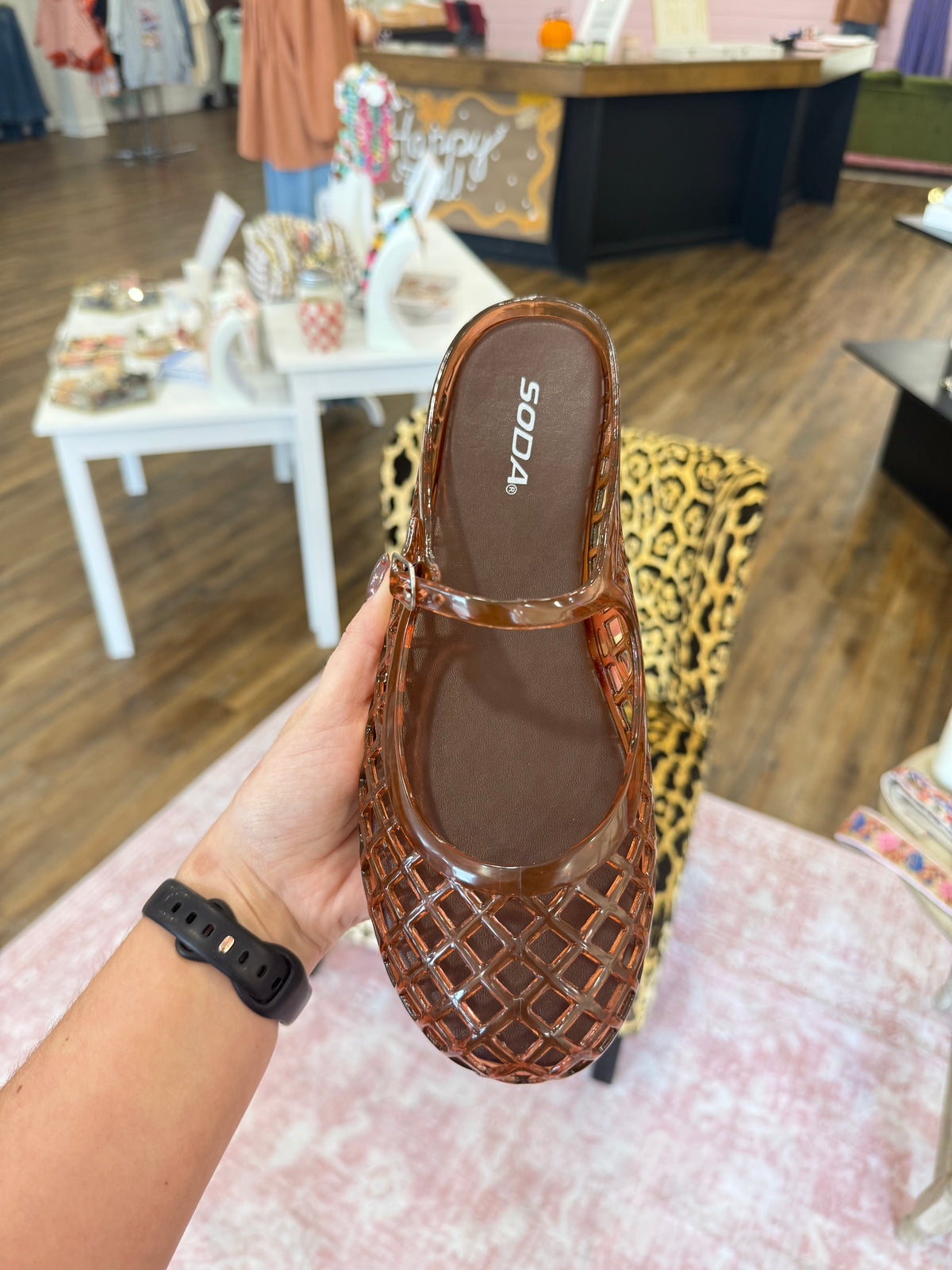CC- Brown Jelly Flats