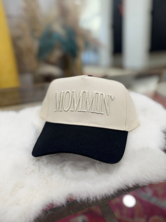 Mommin’ Vintage Trucker Hat