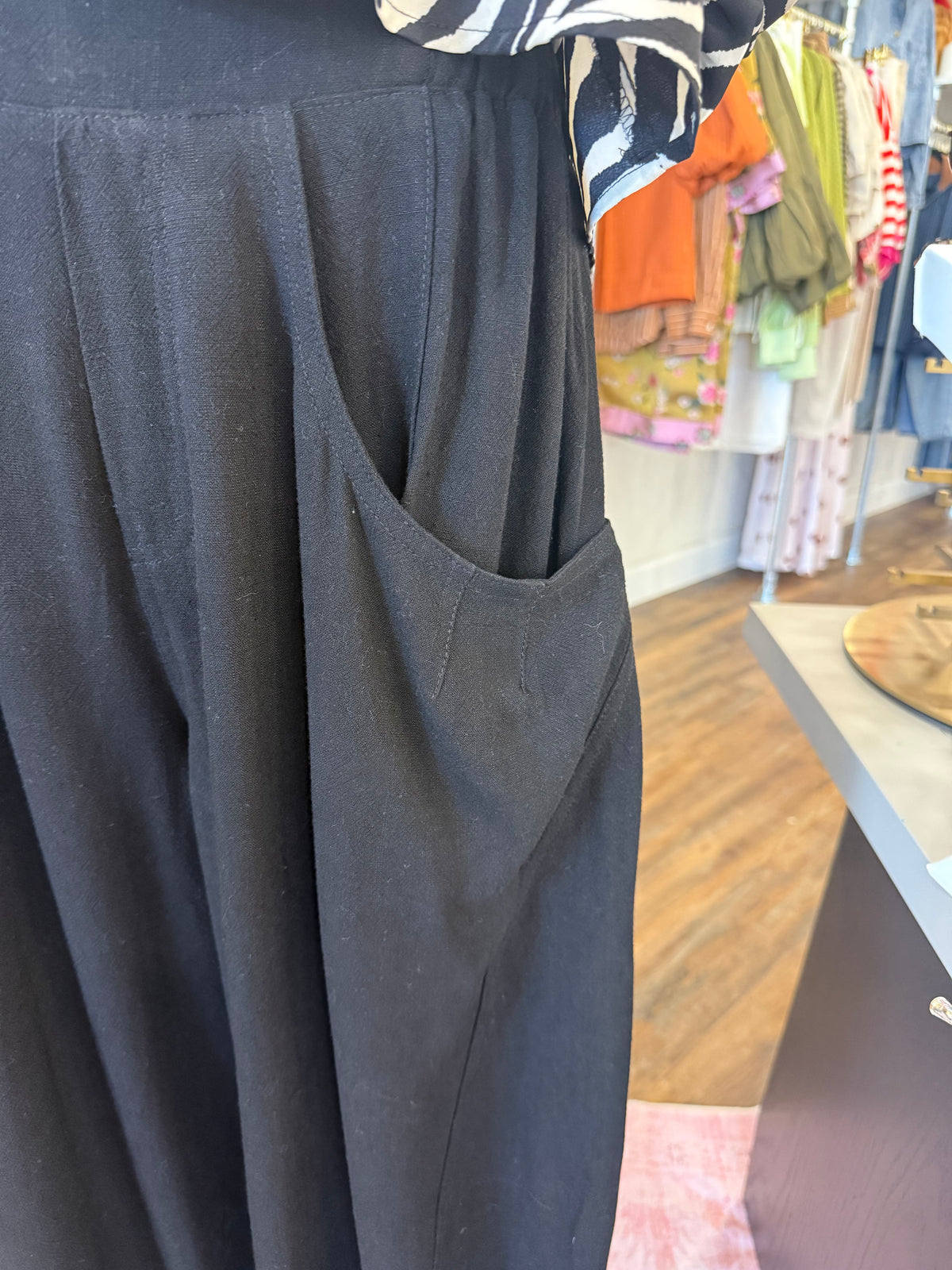 Bluivy- Black Relaxed Barrel Pants