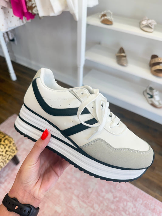 PD- Brenna Black Sneaker