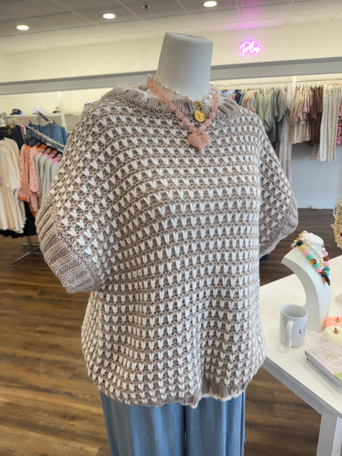 Wellmade- Plus Taupe Scallop Sleeveless Sweater Top