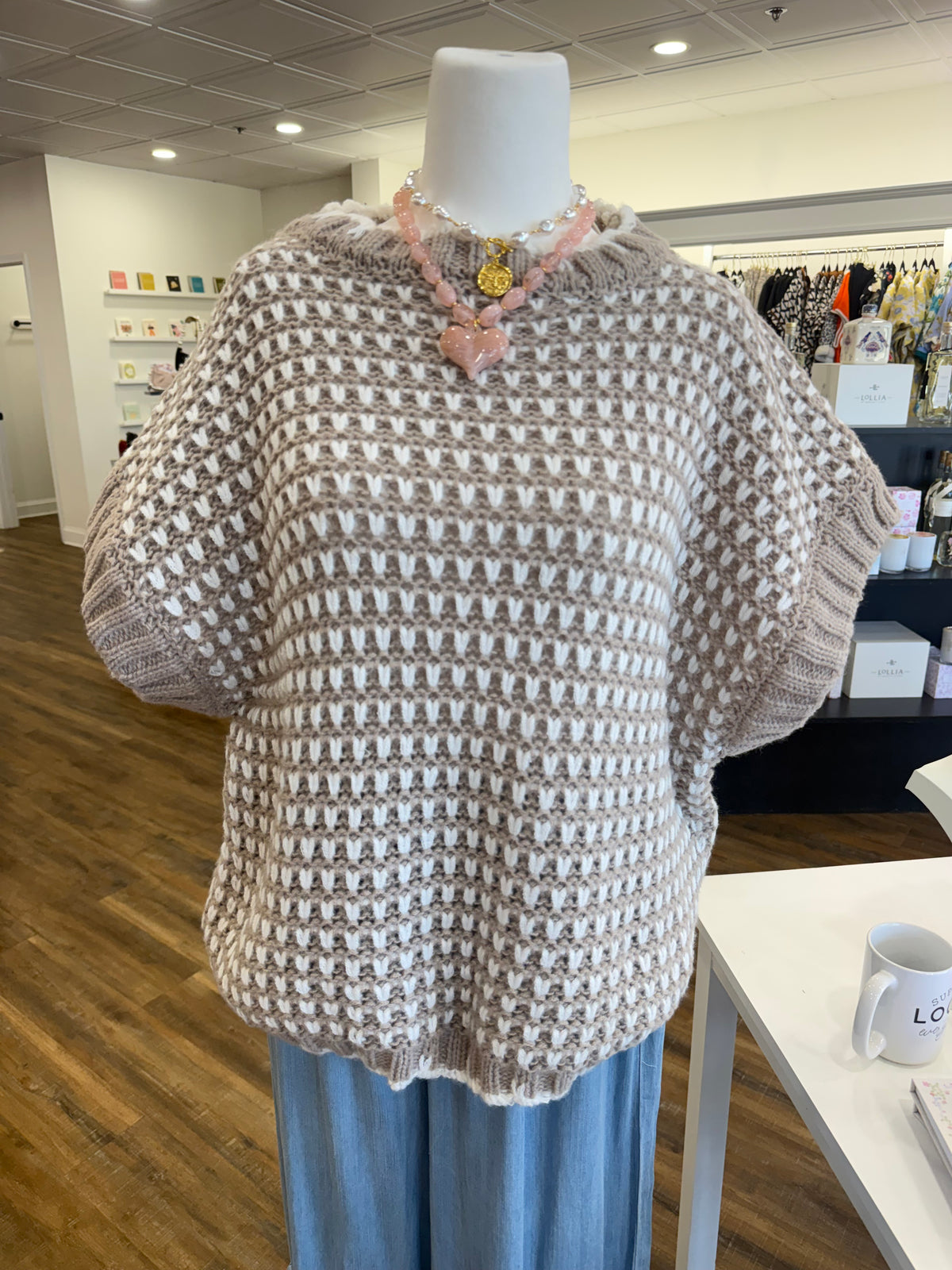 Wellmade- Plus Taupe Scallop Sleeveless Sweater Top