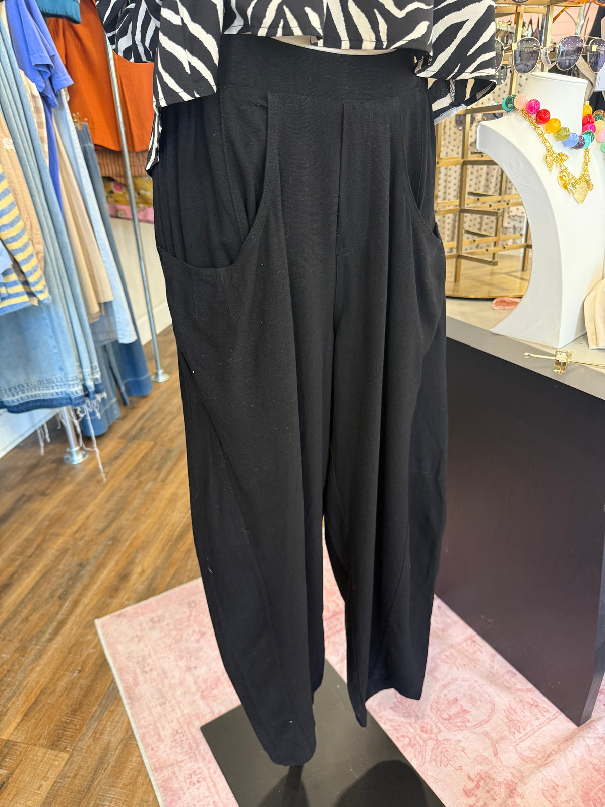 Bluivy- Black Relaxed Barrel Pants