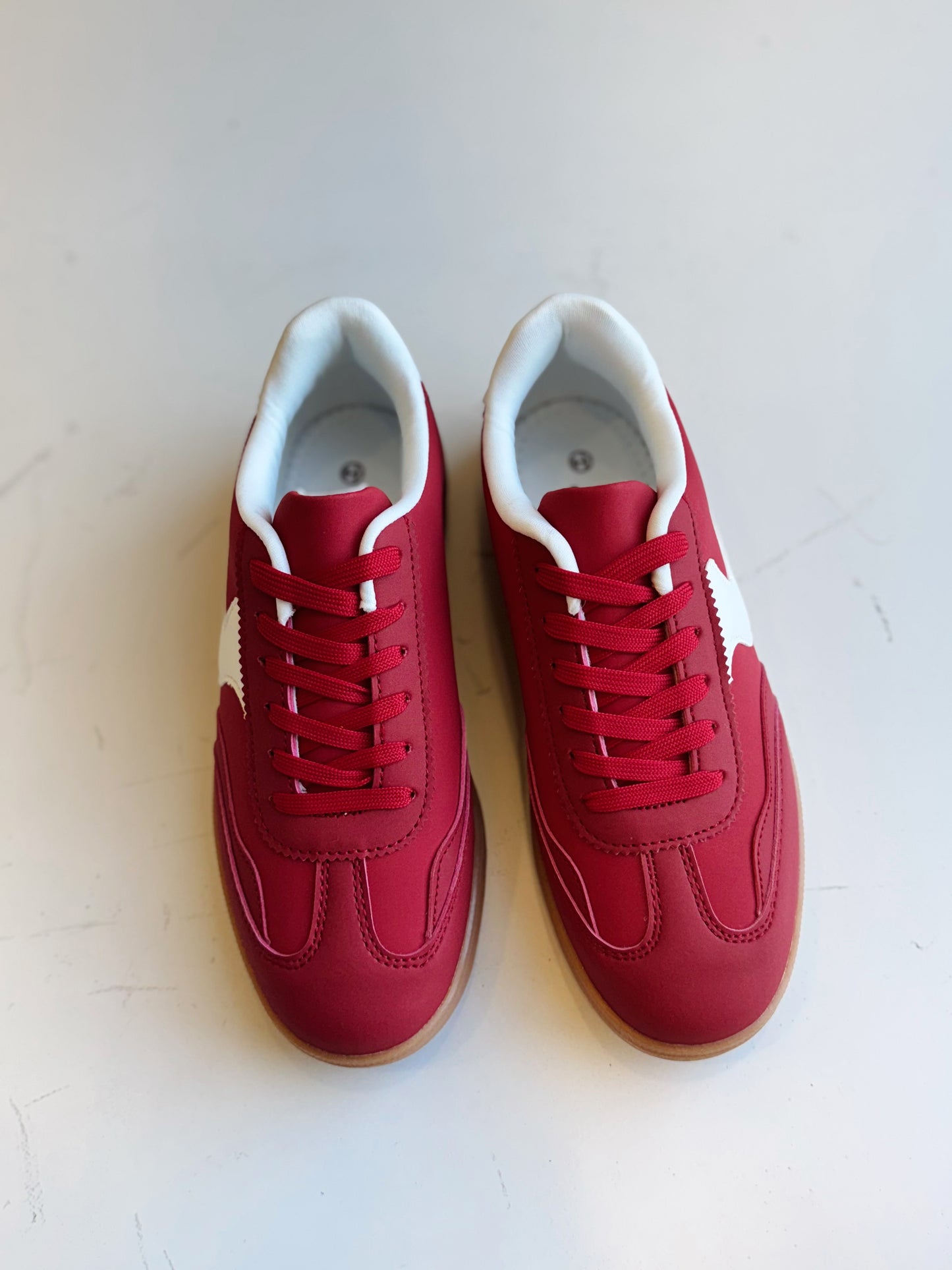 Gia Sneakers - Red