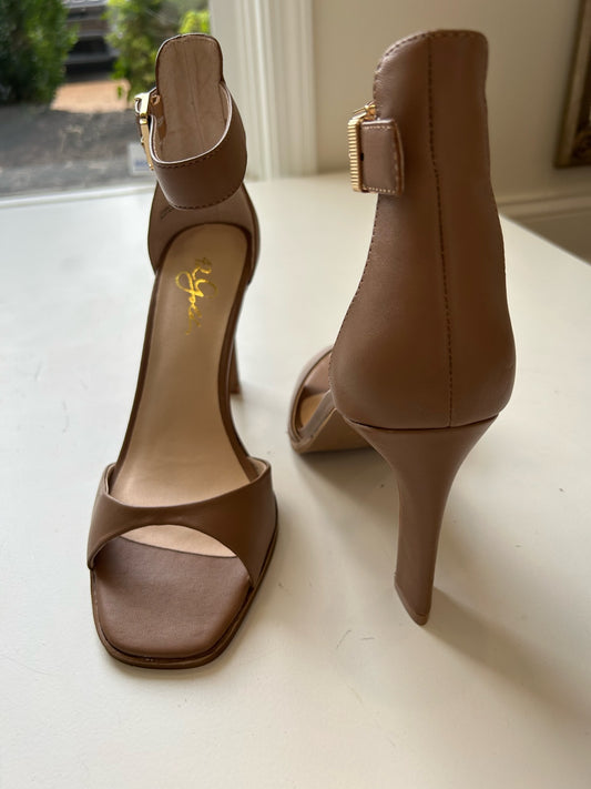 Lailah Heels - Tan Leather